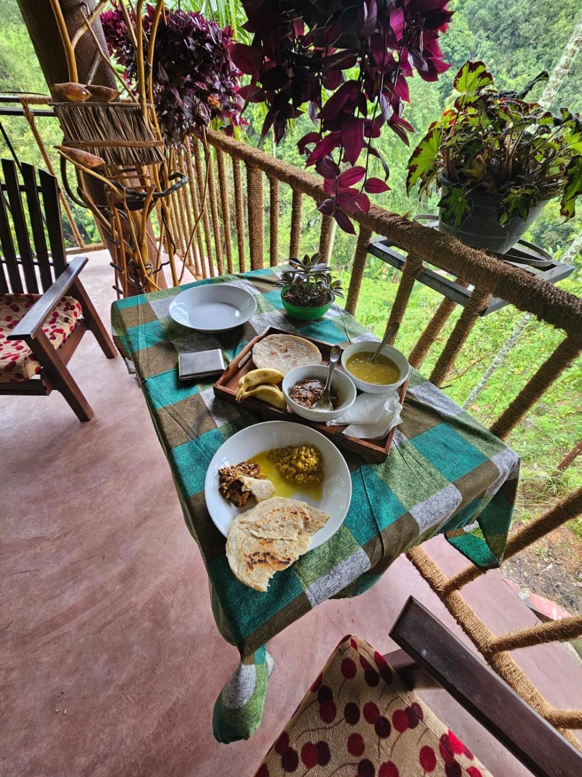 Creek Downhills Bed and Breakfast Ella Buitenkant foto